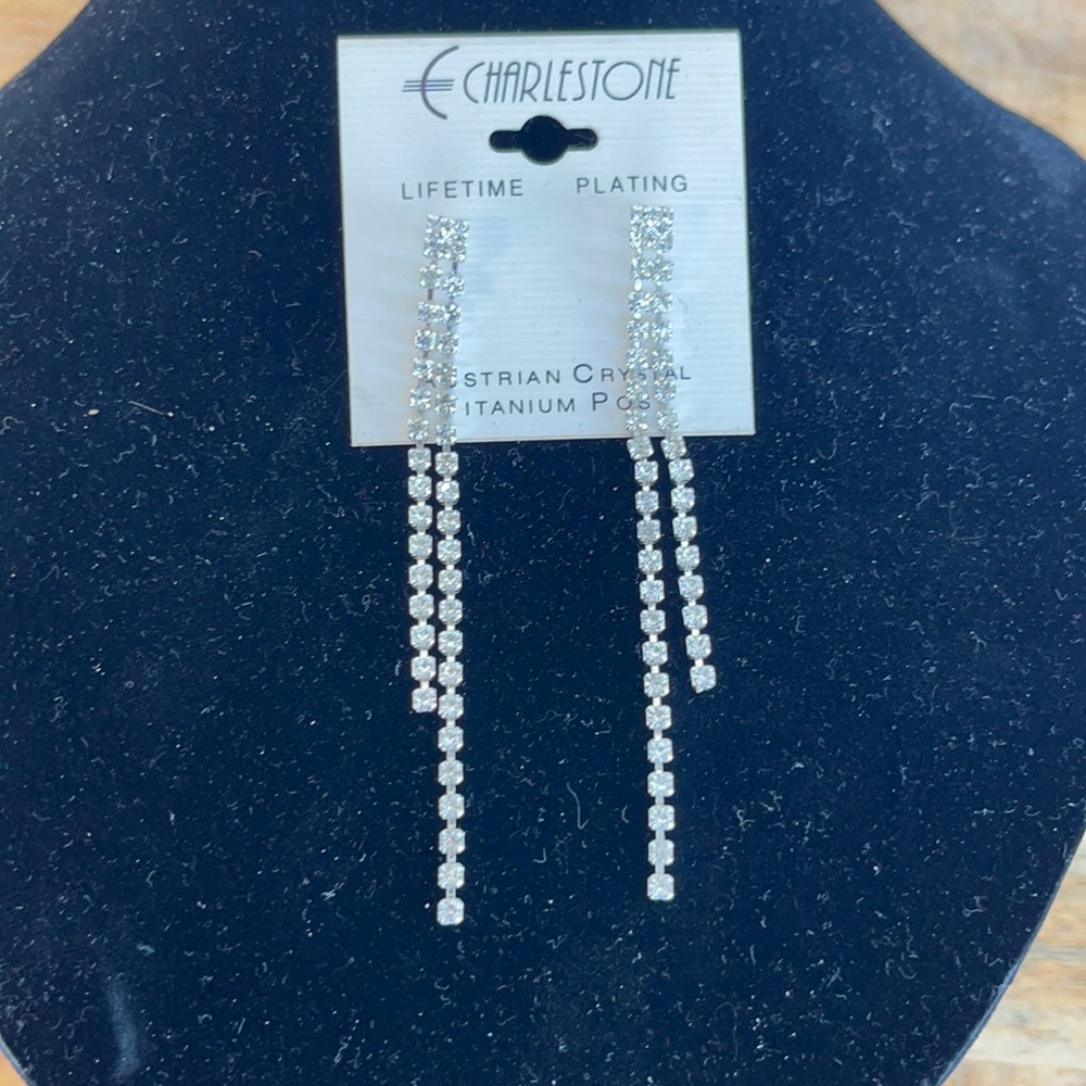 Evening earrings